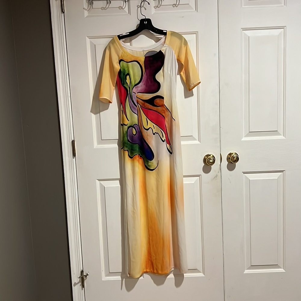 Super Cute Vietnamese Dress size 0-2. GUC great for Anime/Comicon costume